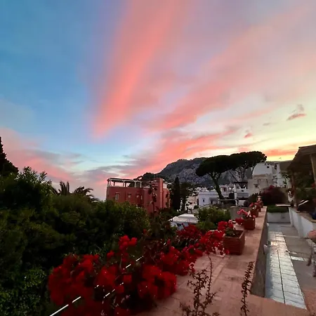 Joy Prázdninový dům *